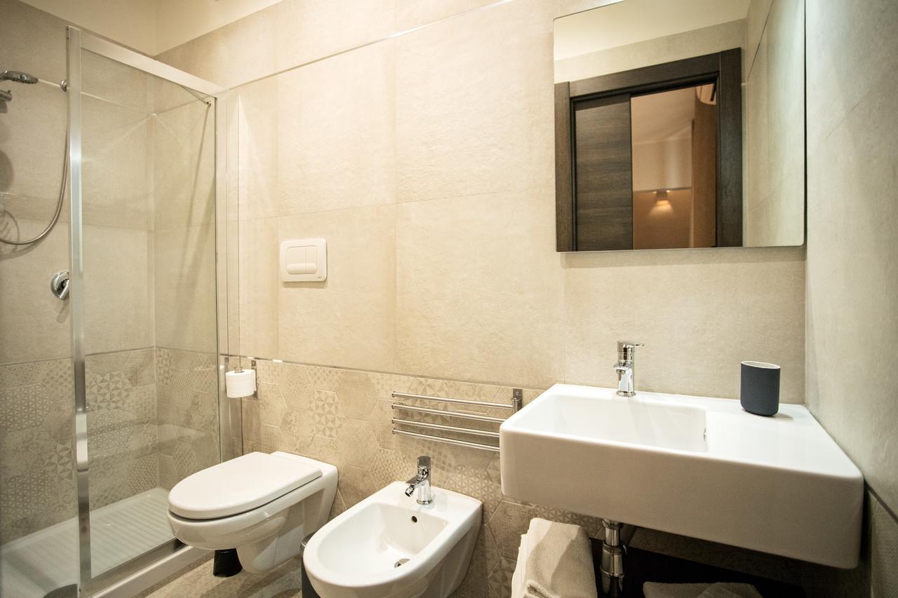 Guest House Centrale Барлетта Екстер'єр фото