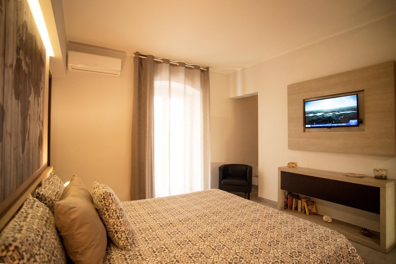 Guest House Centrale Барлетта Екстер'єр фото