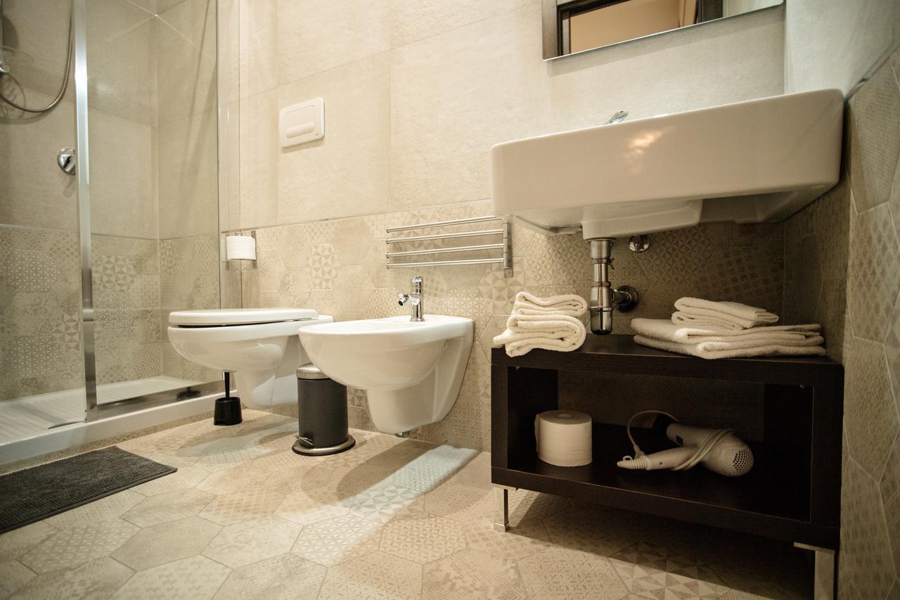 Guest House Centrale Барлетта Екстер'єр фото